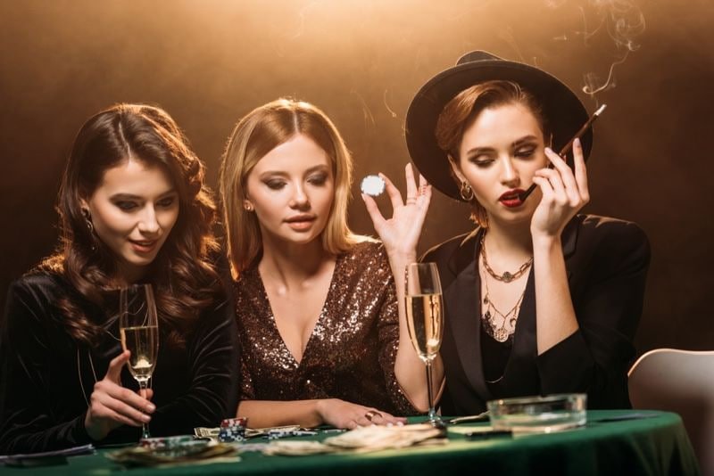 Fitur Bonus Round Sweet Bonanza dengan free spins dan multiplier di podtoto